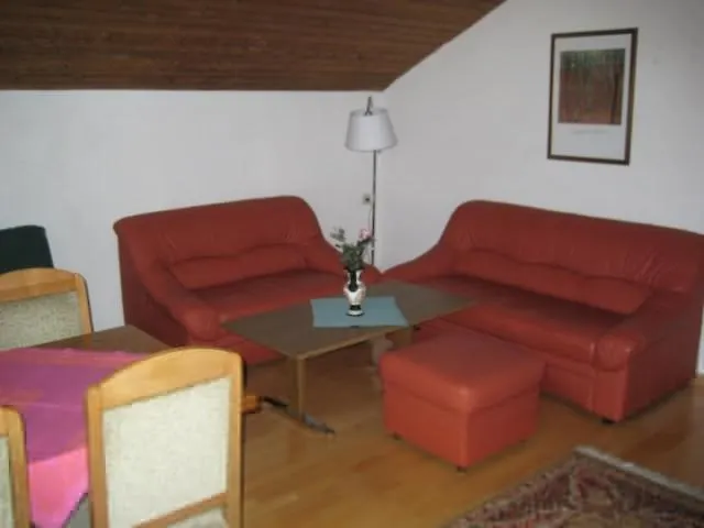 Amrusch Apartamento *